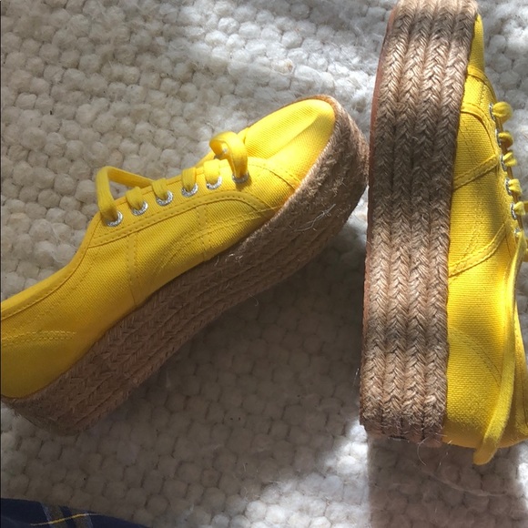 shoes - Picture 1 of 1